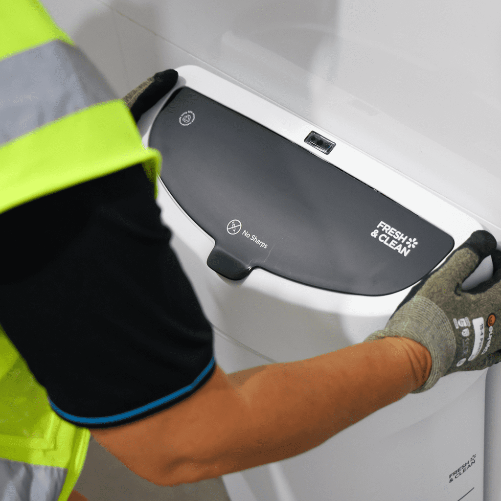 Fresh & Clean Partnership with OzHarvest | National Support - Fresh & Clean